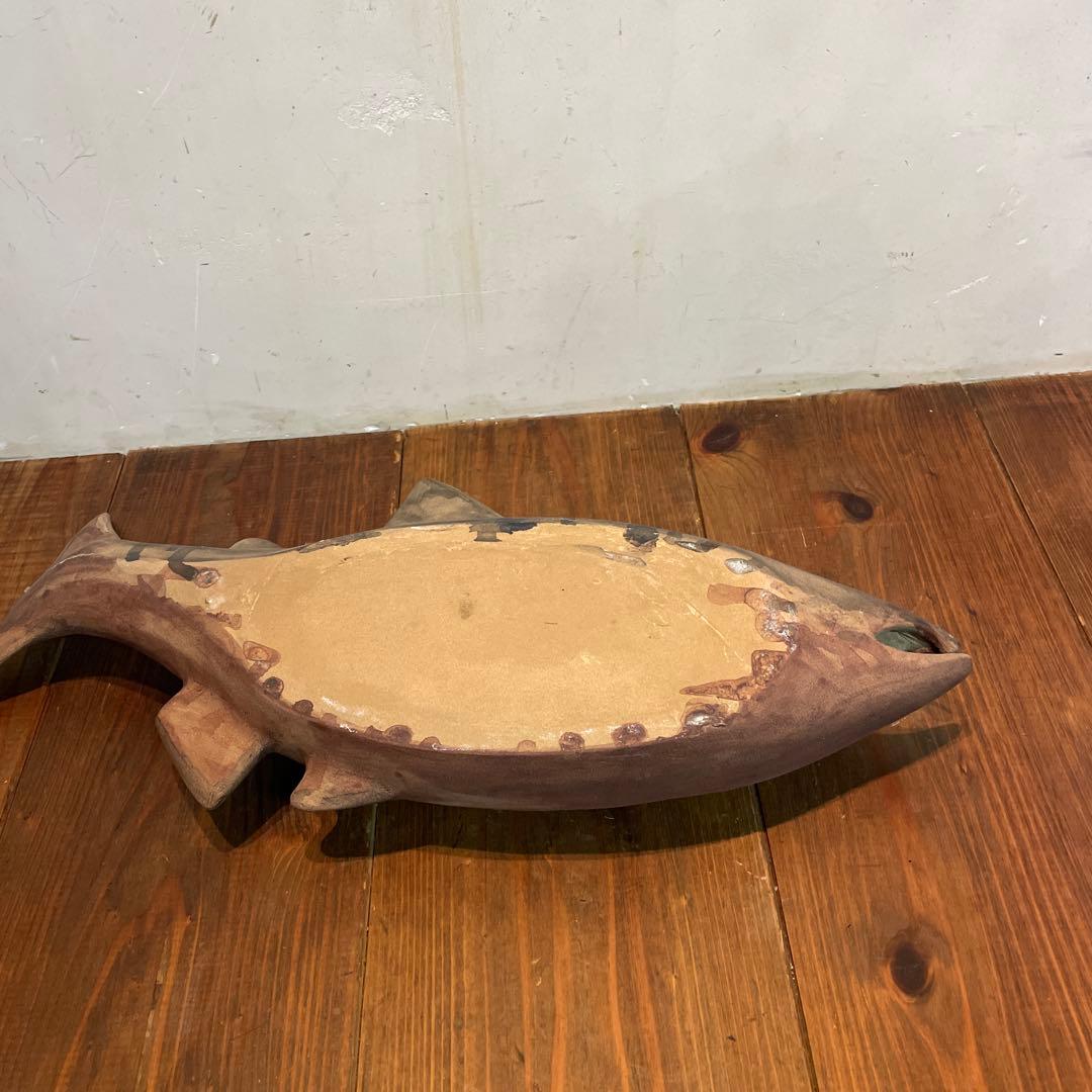 美品　陶芸　焼物　魚　花器　陶器　花瓶　オブジェ　重厚感ある　花入