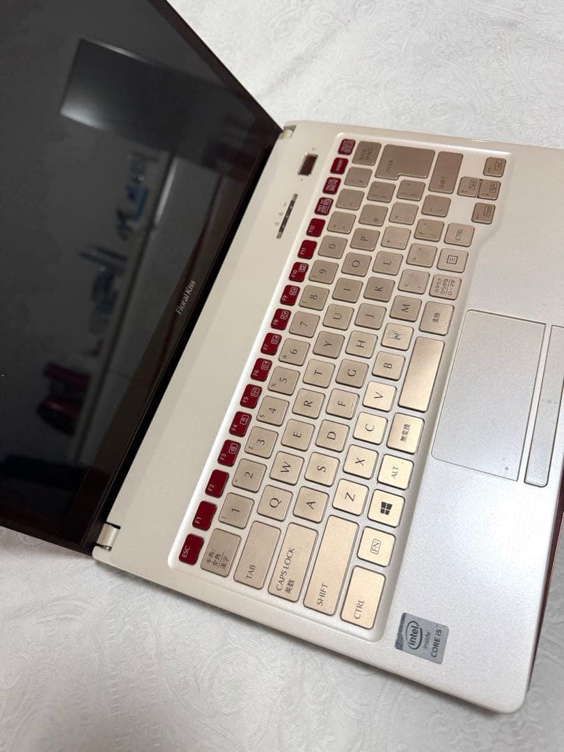 FUJITSU Floral Kiss 2014 5月モデル