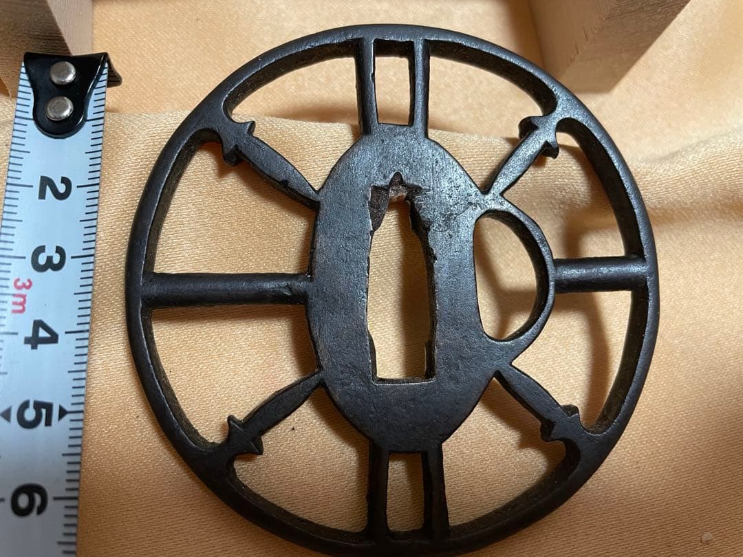 鍔　鐔　尾張透かし鍔　鉄地鍔