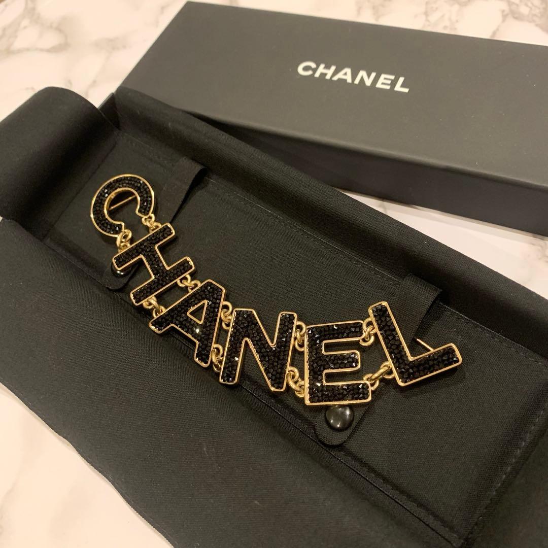 専用です シャネル　CHANEL ロゴ　ブラッククリスタル　立体ブローチ　美品