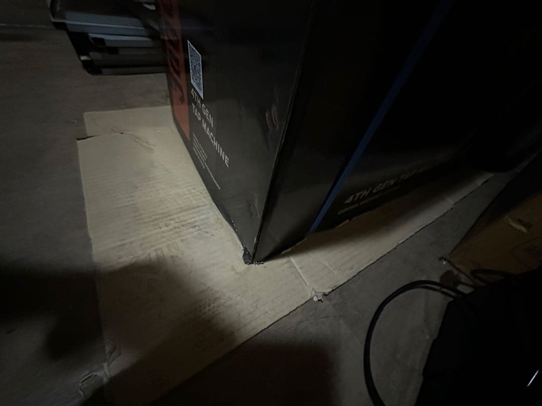 イエガーマイスター タップ マシン サーバー未開梱