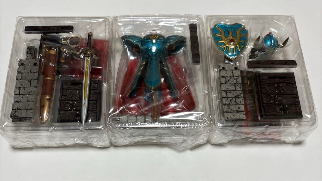 【内袋未開封】ドラゴンクエスト　レジェンドアイテムズギャラリーロト装備3点セット