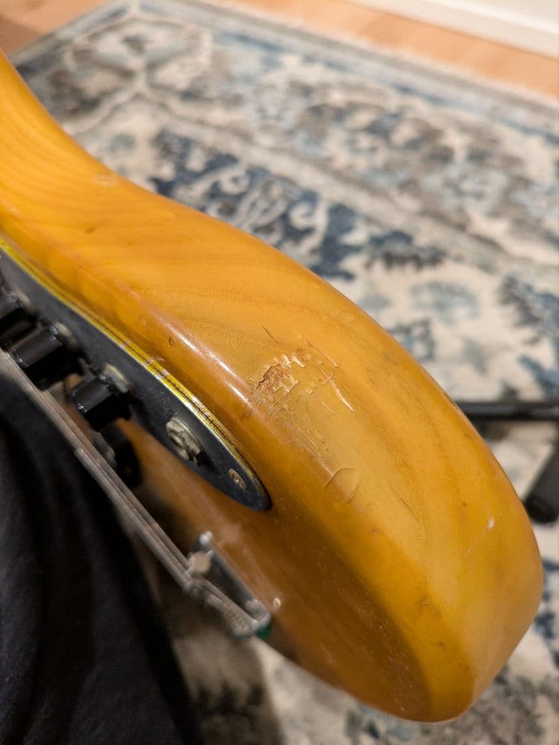 ベース Fender Japan JB75-80