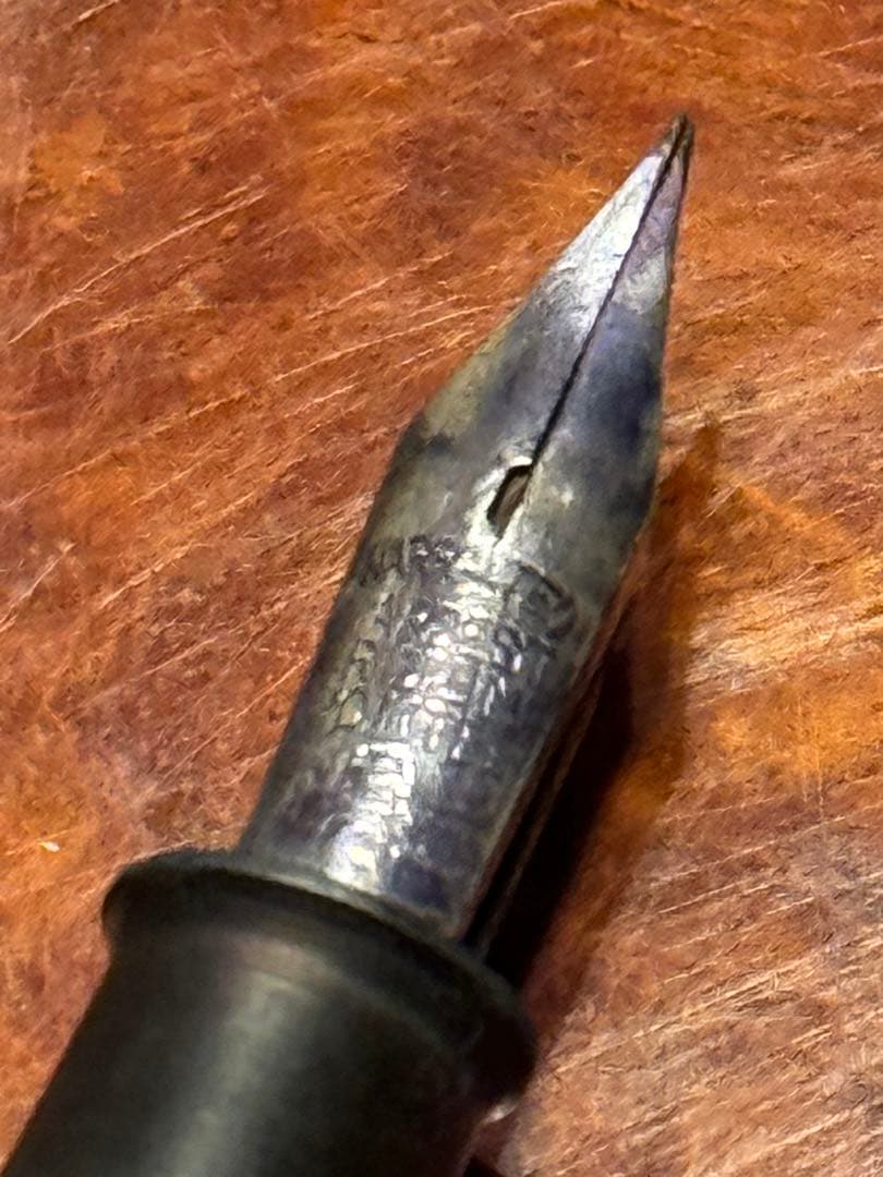 万年筆　高級仕様　イリジウム？漆？蒔絵？不明