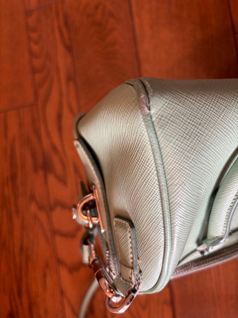 PRADA ミントグリーン ショルダーバッグ