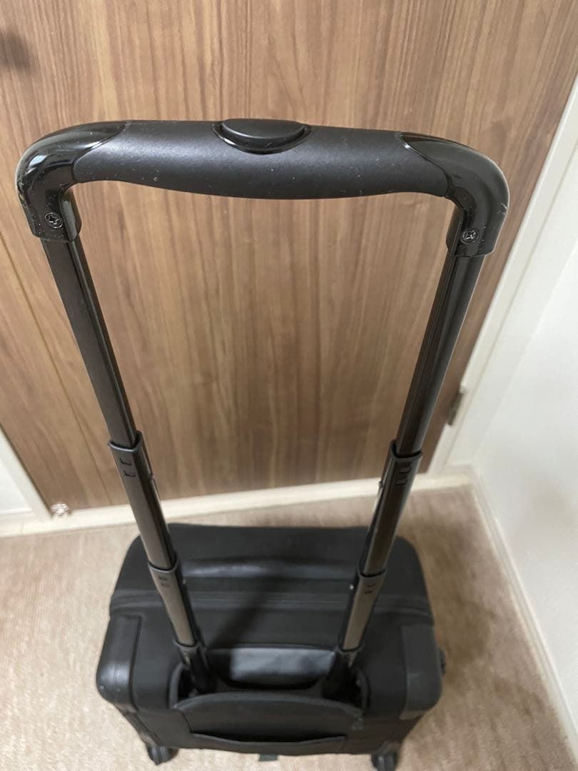 TUMI コンパクト・4ウィール・ブリーフ　ALPHA2 キャリーケース