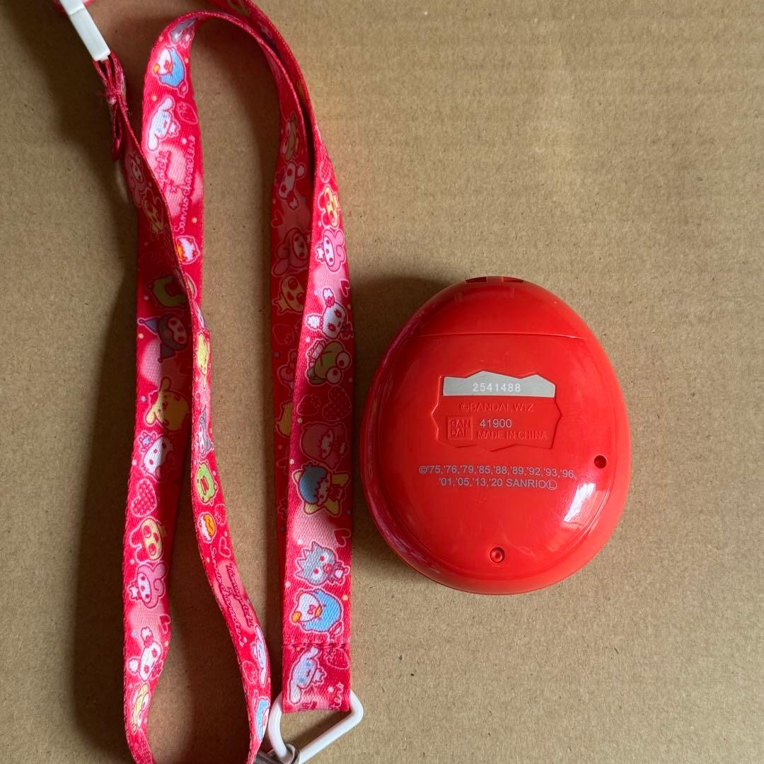 たまごっちみーつ サンリオキャラクターズDX 赤