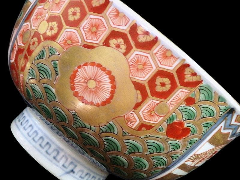 古伊万里　金襴手　亀甲に青海波　舞鶴の図　蓋茶碗　2客　E086AS-DAk