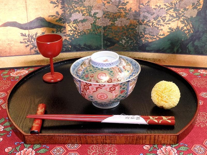 古伊万里　金襴手　亀甲に青海波　舞鶴の図　蓋茶碗　2客　E086AS-DAk