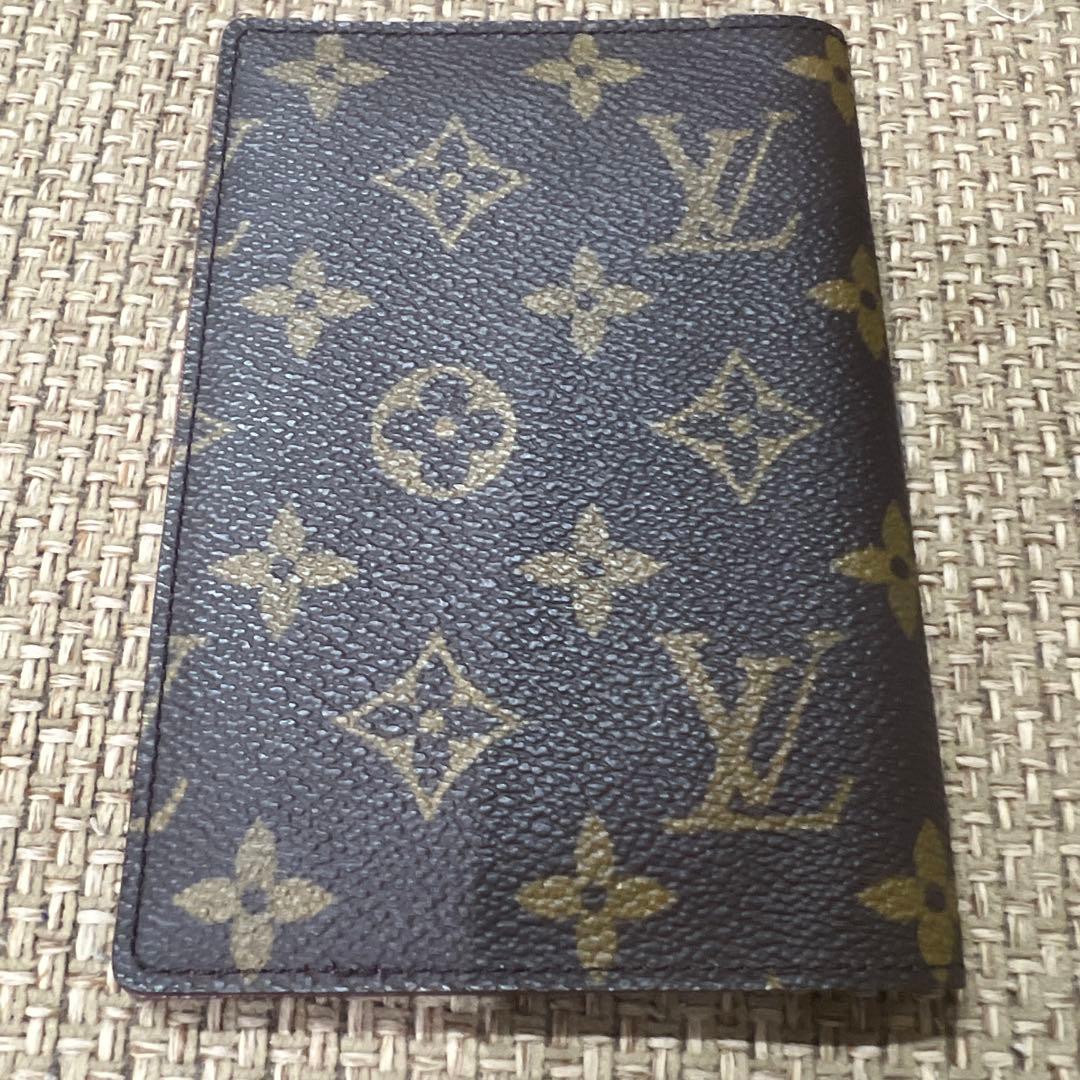 ルイヴィトン モノグラム　クーヴェルテュール パスポートカバー 未使用品　お値下