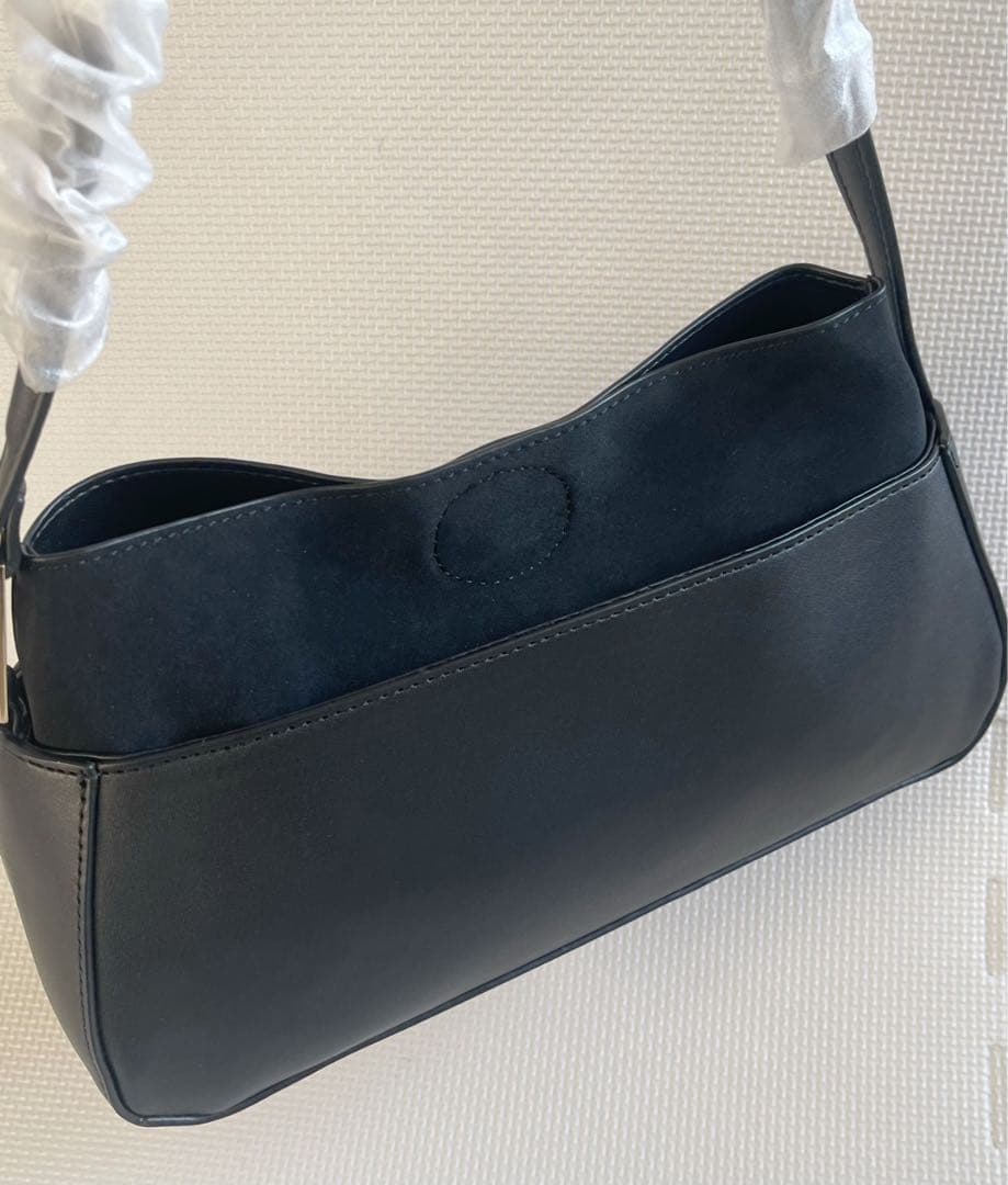 ◉新品半額❗️❗️herlipto Modern Muse Baguette Bag