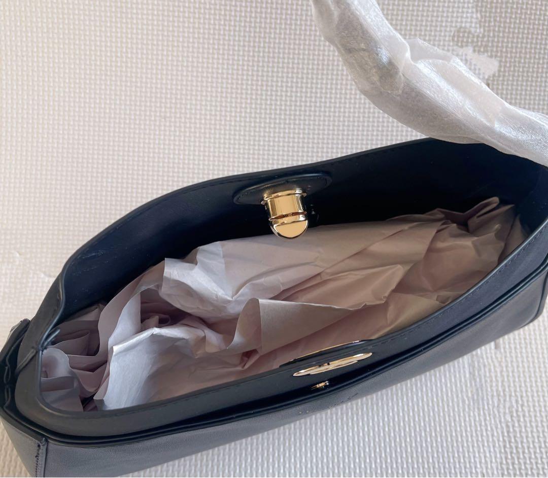 ◉新品半額❗️❗️herlipto Modern Muse Baguette Bag