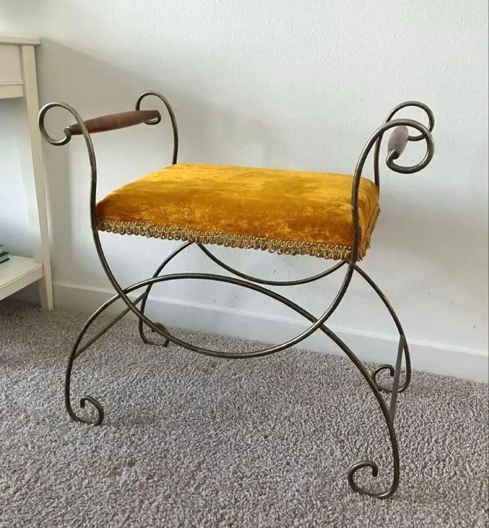 黄色ベルベットクッション ヴィンテージスツール