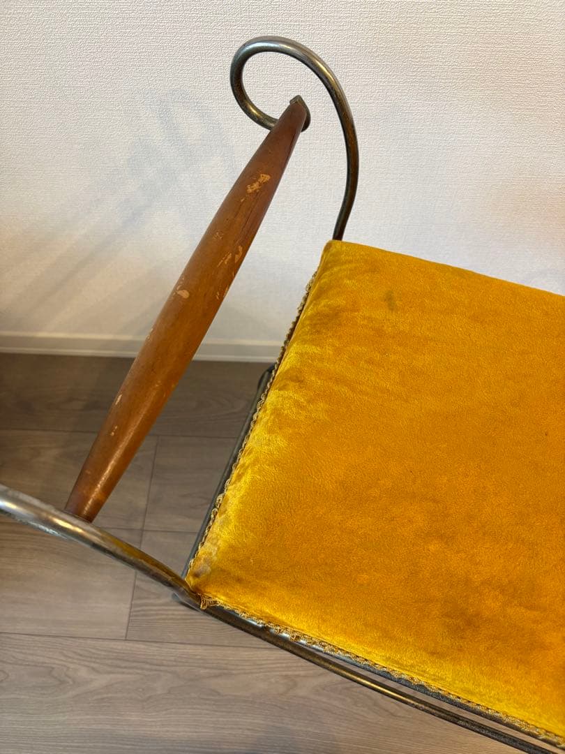 黄色ベルベットクッション ヴィンテージスツール