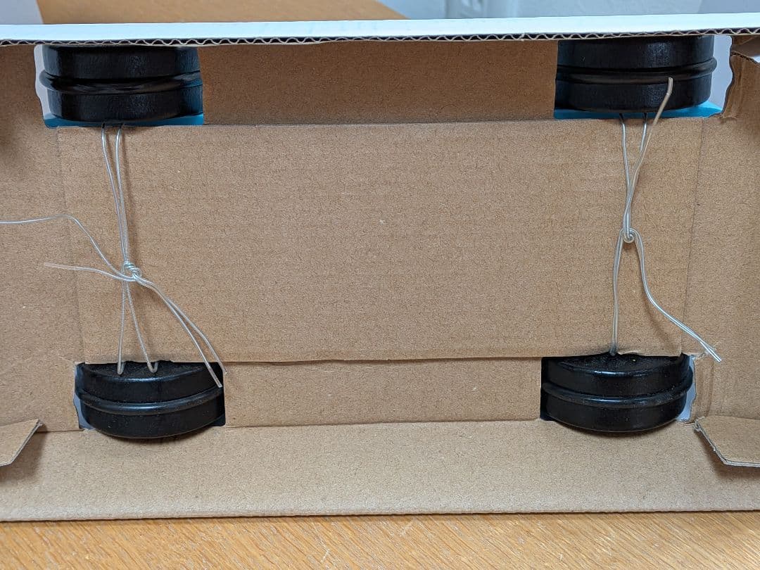 新品オルセー美術館のポンポン　木製おもちゃ　シロクマ　パリ　お土産　グッズ