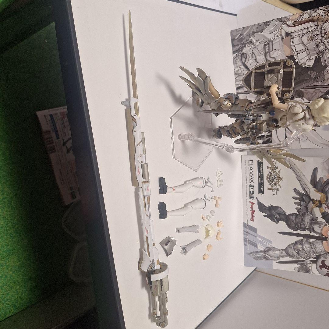 PLAMAX　GODZORDER ユリ•ゴットバスター