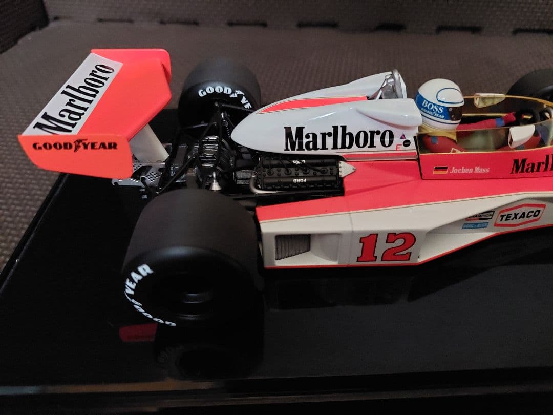 PMA 1/18 ＃１２ マクラーレン M23 J・マス　Marlboloロゴ