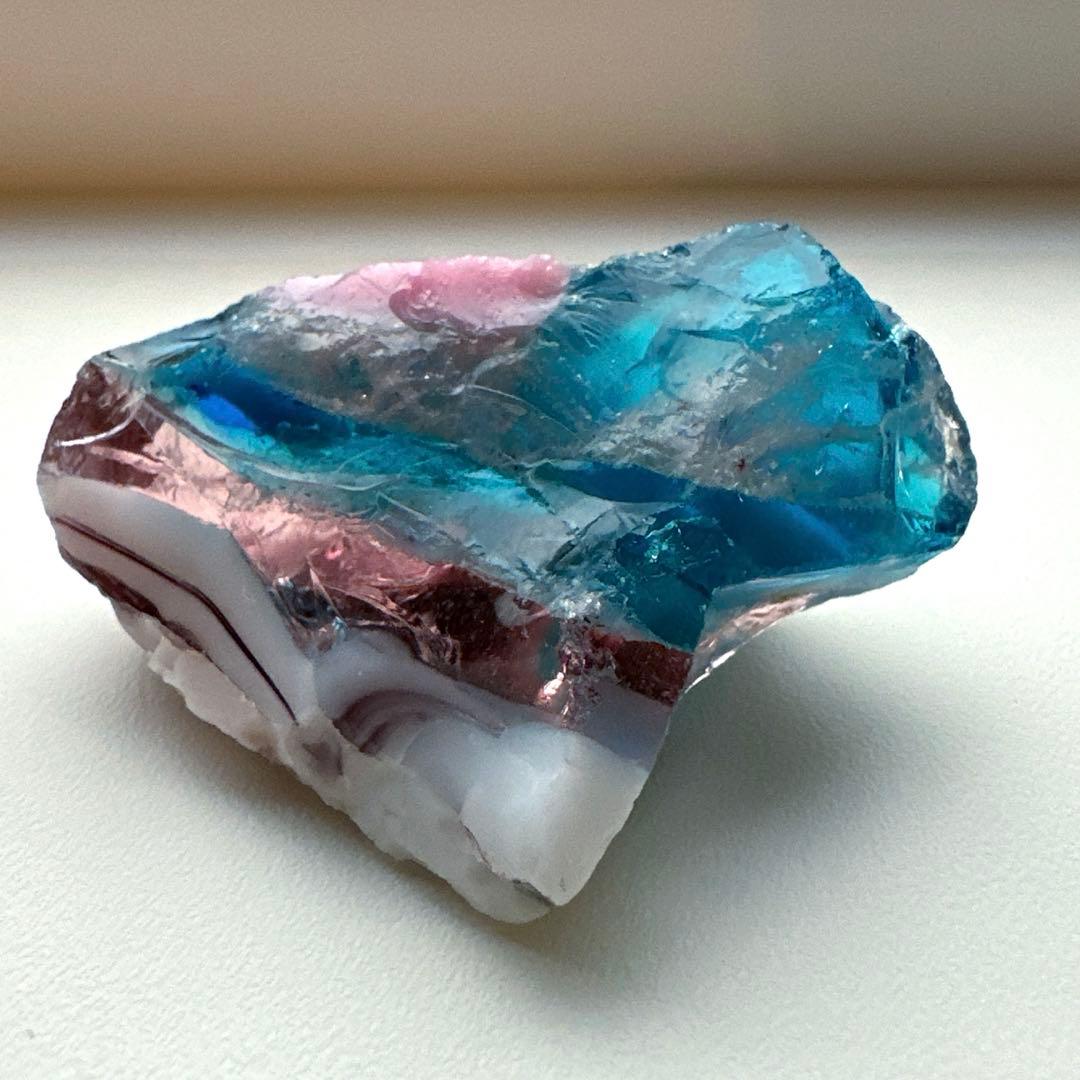 アンダラクリスタル　マルチカラー　レア　28.9g シエラネバダ