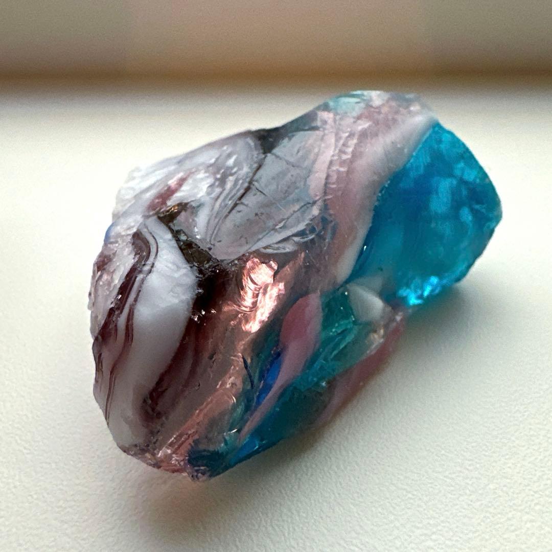 アンダラクリスタル　マルチカラー　レア　28.9g シエラネバダ