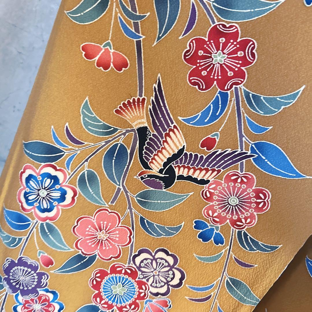 振袖　フルセット　紅型　黄色　花鳥文様　小鳥　華やか　豪華　m2
