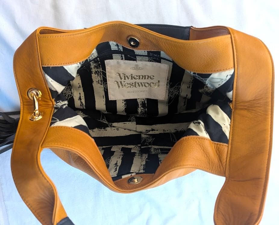 ヴィヴィアンウエストウッド ハンドバッグ フリンジ付き レザー キャメル