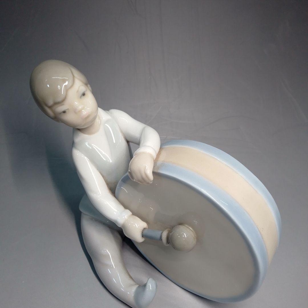 リヤドロ　人形