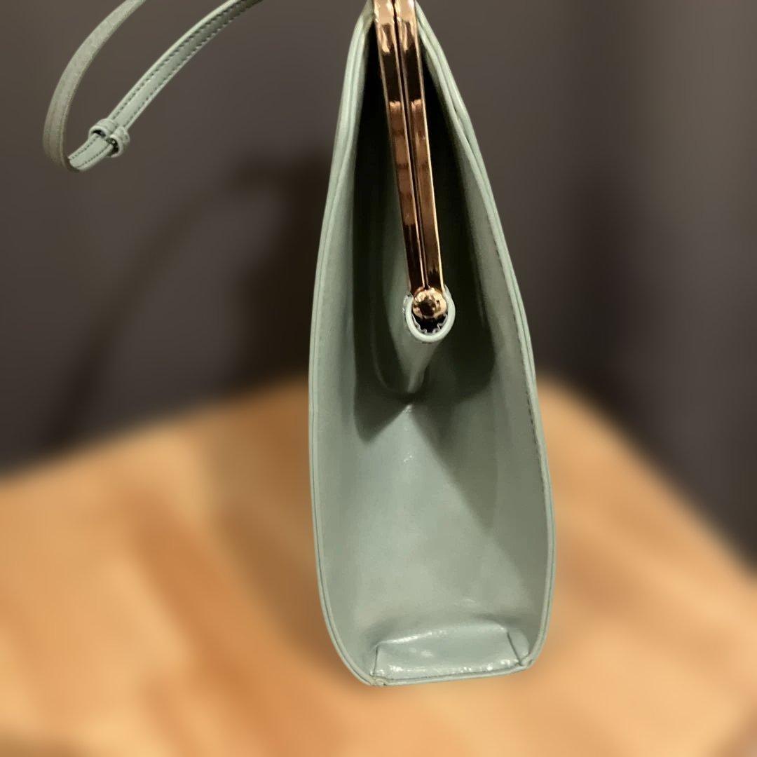 an another angelus　ブーケ刺繍スクエアがま口バッグ