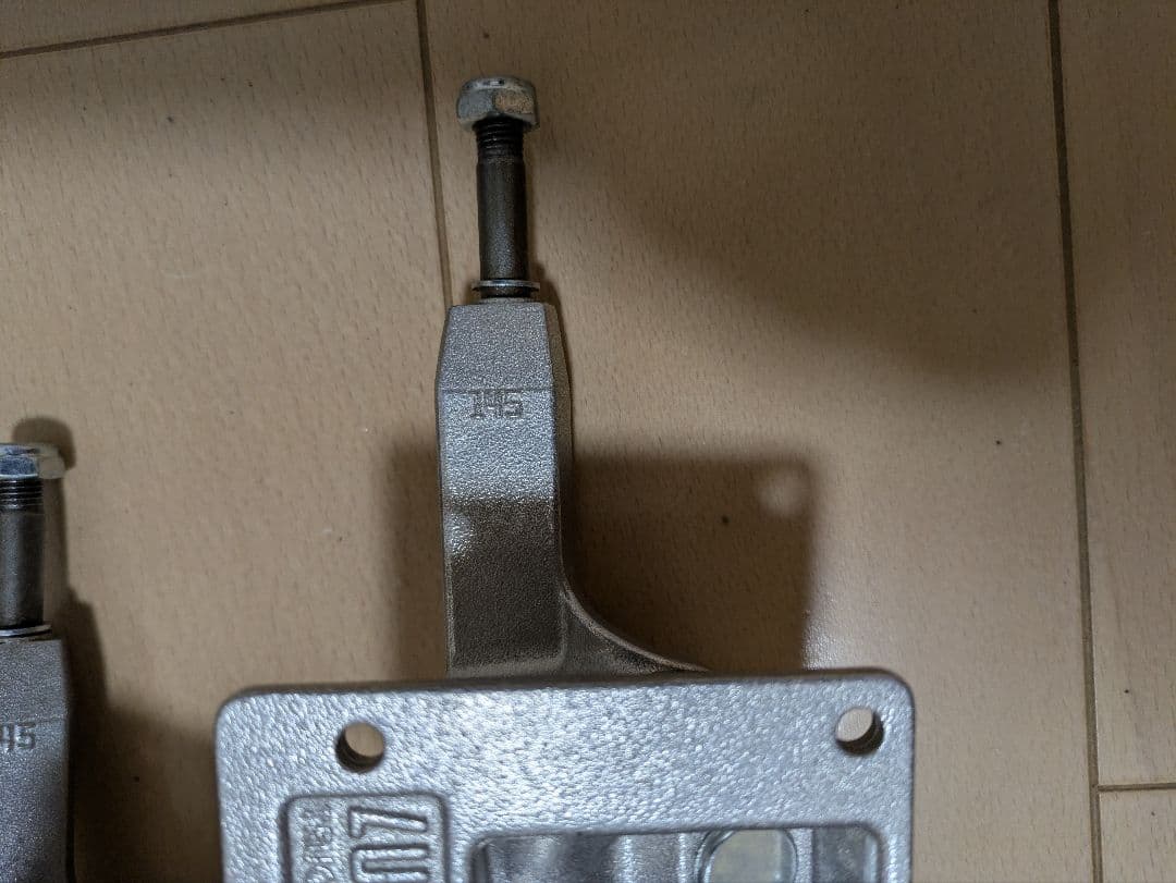 lurpivtrack 145 （デッキ幅8.12〜8.5）新品未使用　トラック