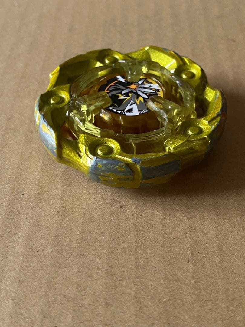 ベイブレードx ウィザードロッド 3-60 B ゴールド