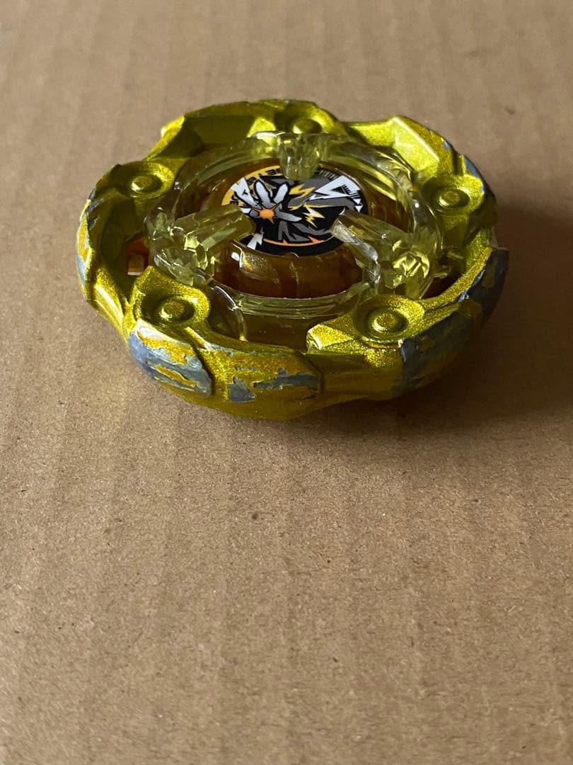 ベイブレードx ウィザードロッド 3-60 B ゴールド