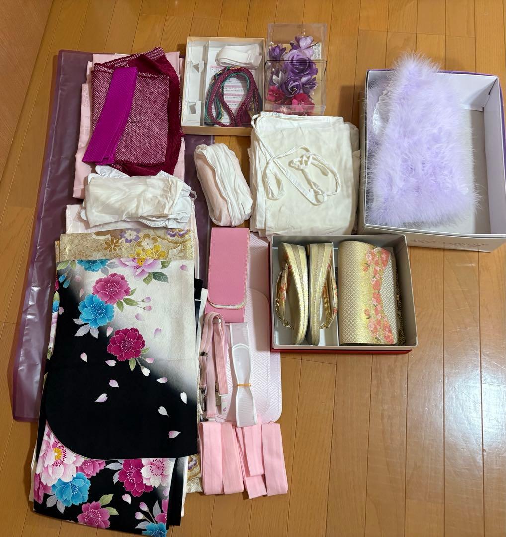 限界価格‼️【限定フルセット】成人式　結婚式　振袖　白　黒　花柄帯