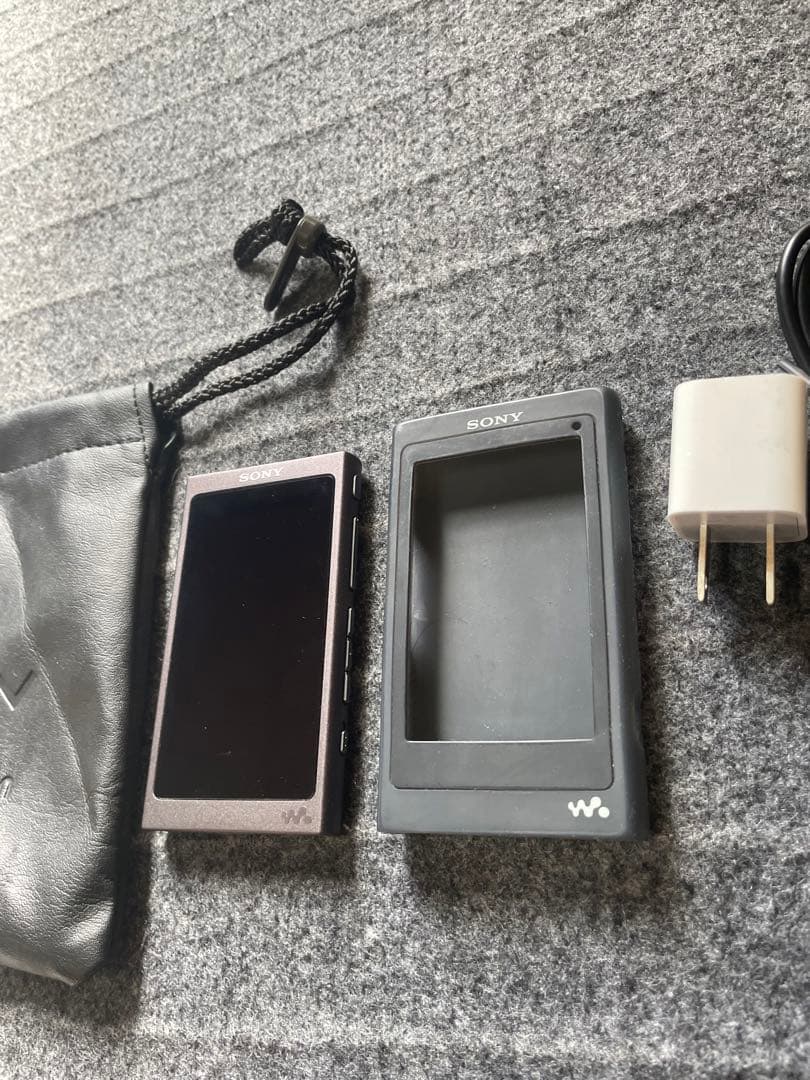 美品　SONY NW-A45 デジタルオーディオプレーヤー ウォークマン