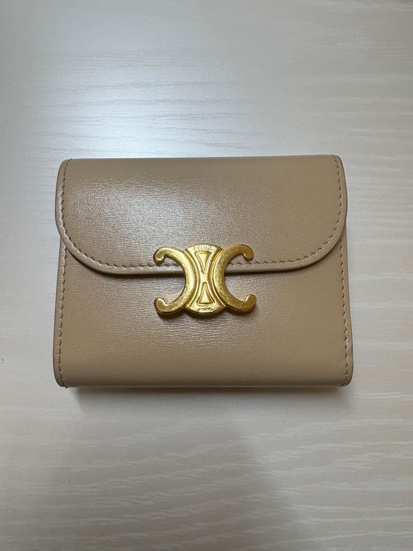【値下げしました】CELINE セリーヌ 二つ折り財布 ベージュ サファリ