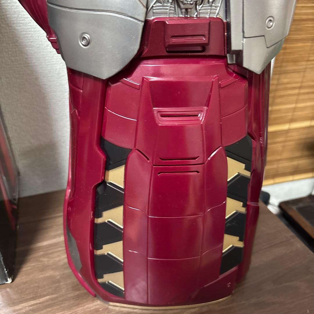 マーベルレジェンド　パワーガントレット　ハルクバージョン【中古品】箱あり