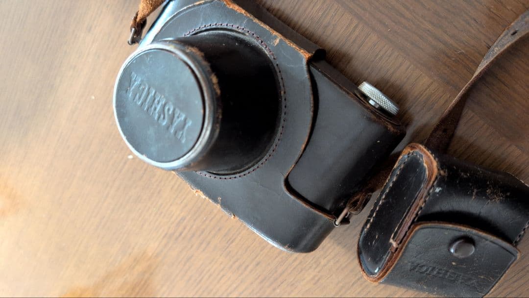 YASHICA YE フィルムカメラ