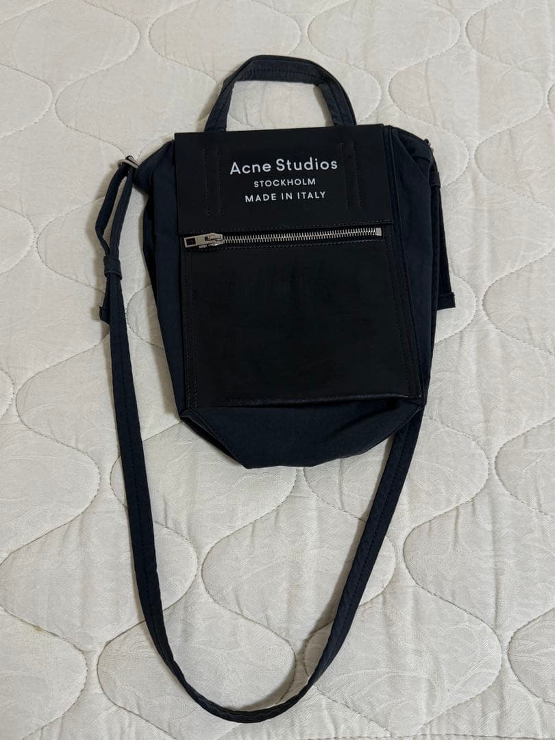 Acne Studios ショルダーバッグ