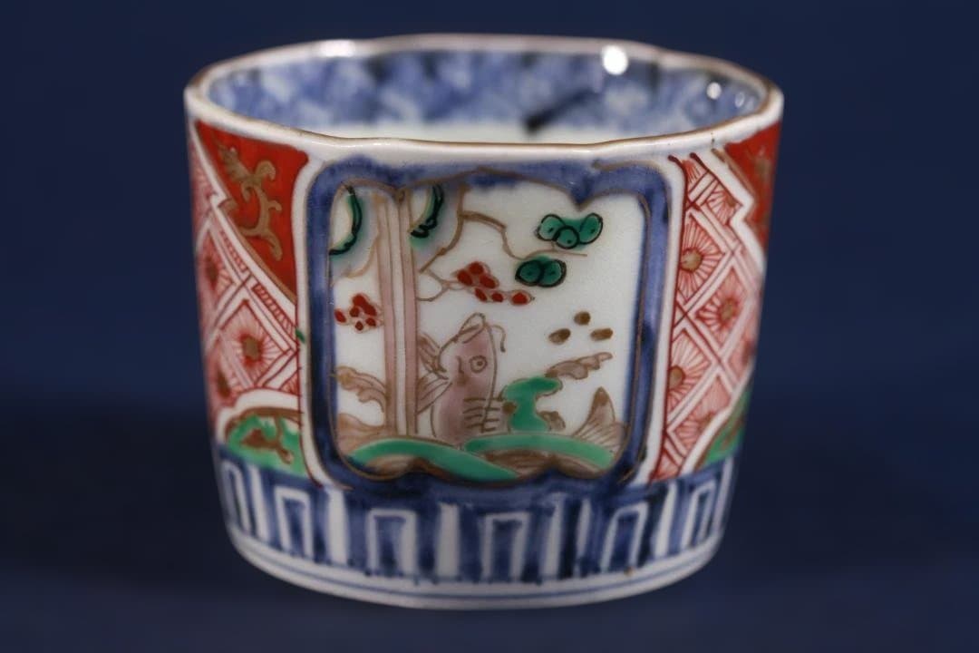 574 古伊万里色絵窓中登竜門図蕎麦猪口　無傷　幕末