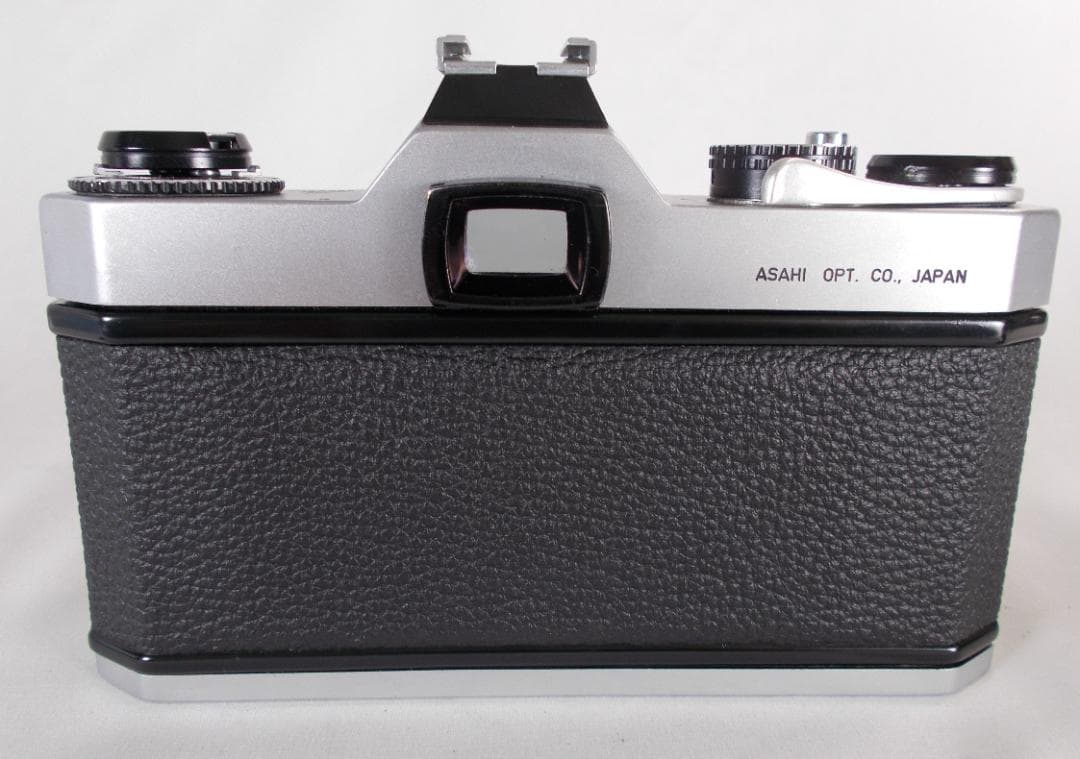 フィルムカメラ 整備済 完動品　Pentax SPF + f/1.8　L256