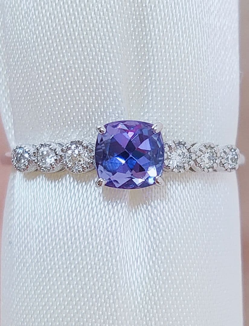 未使用品 pt900 天然タンザナイト ダイヤモンド リング