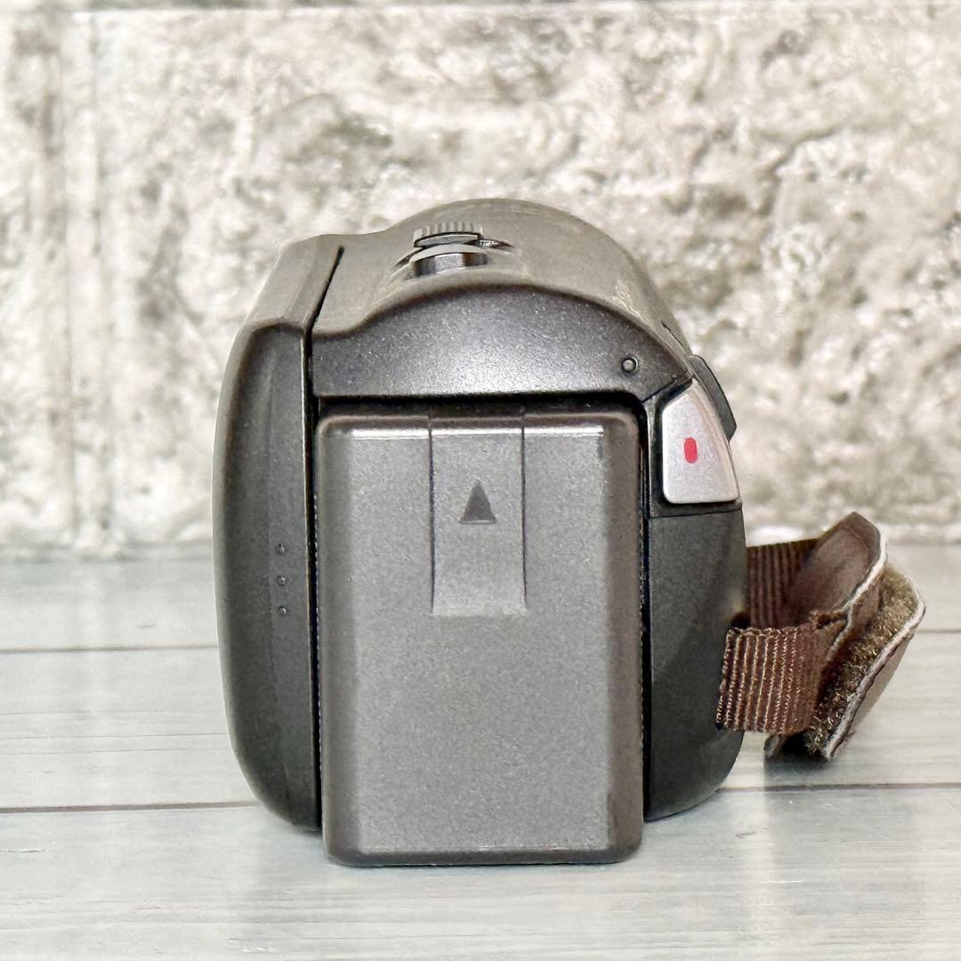 Panasonic「HC-V360M」フルハイビジョン対応ビデオカメラ