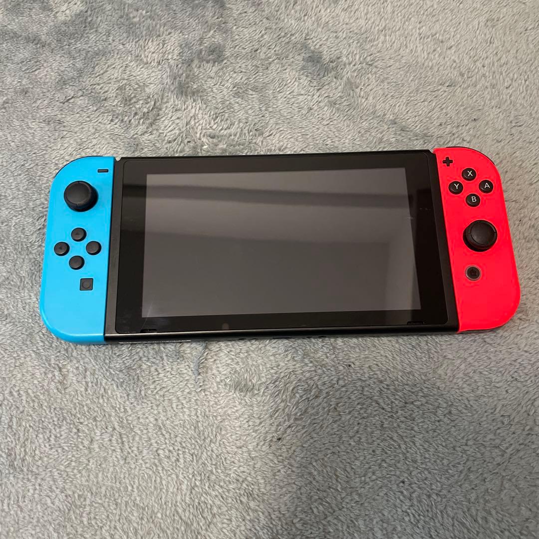 Nintendo Switch 本体 付属品付き　SDカードもあり