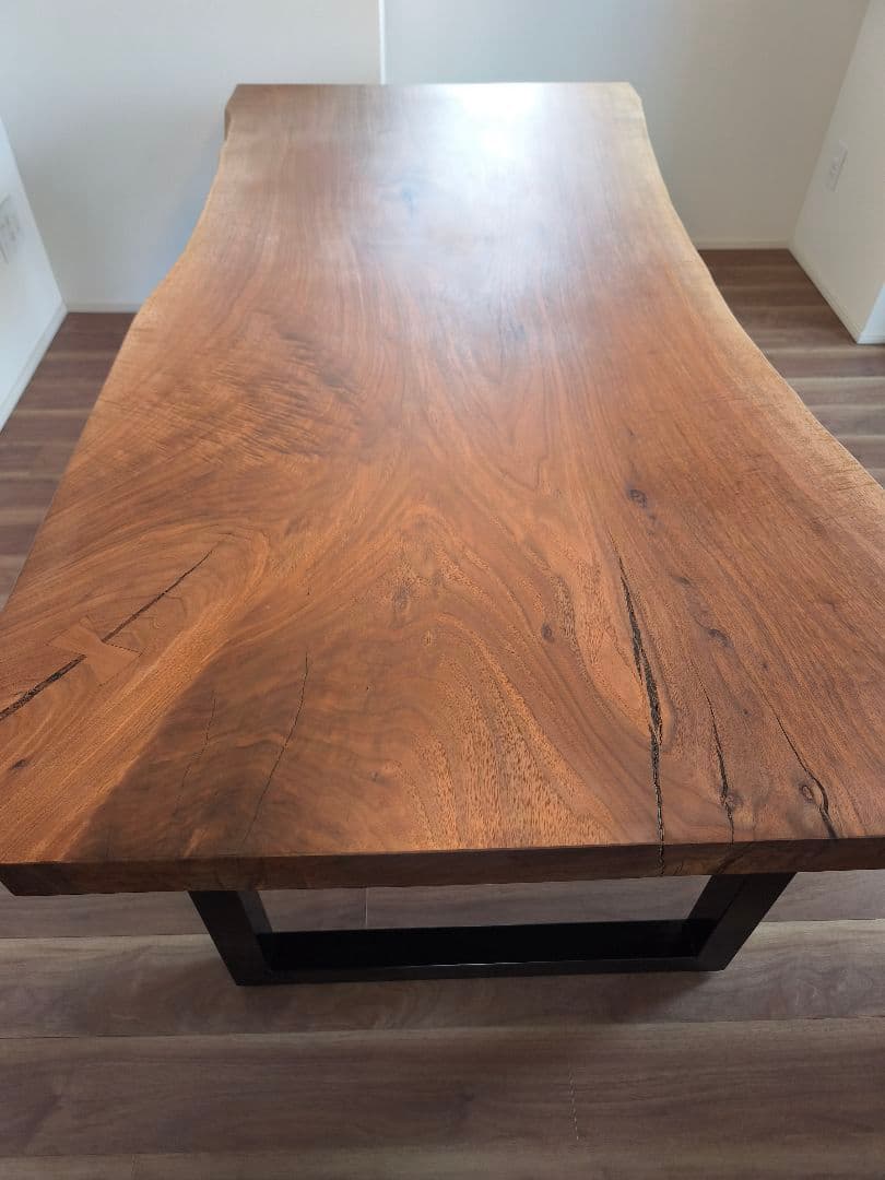 マスターウォール 天然木 ライブエッジ ダイニングテーブル
