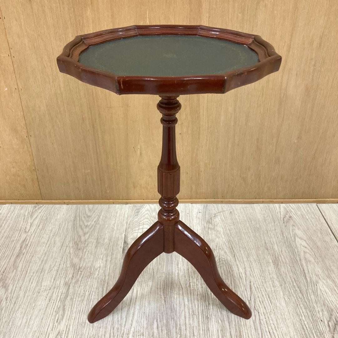 アンティーク調　サイドテーブル　コーヒーテーブル A