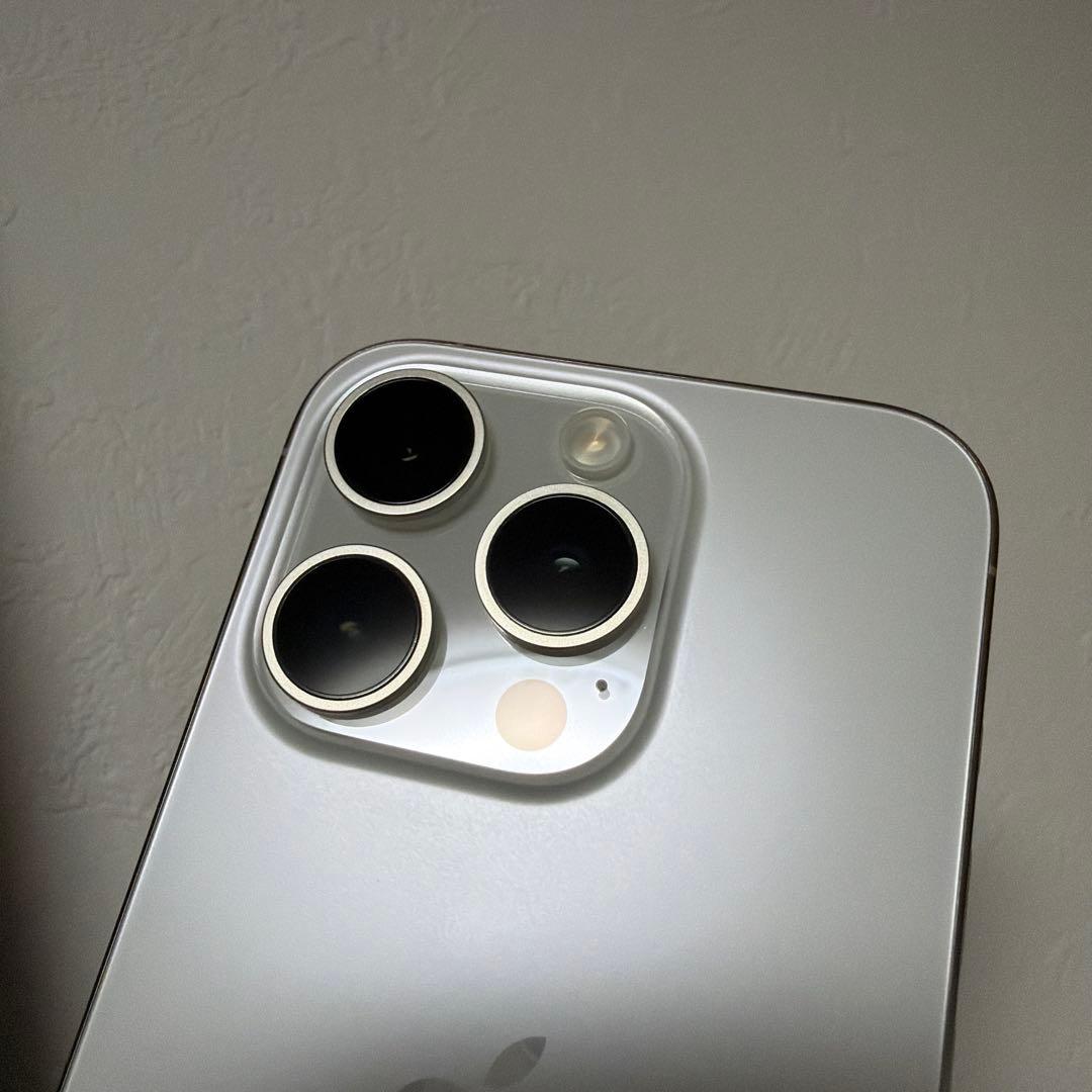 即日配送【美品】iPhone 15 Pro 128GB ホワイトチタニウム