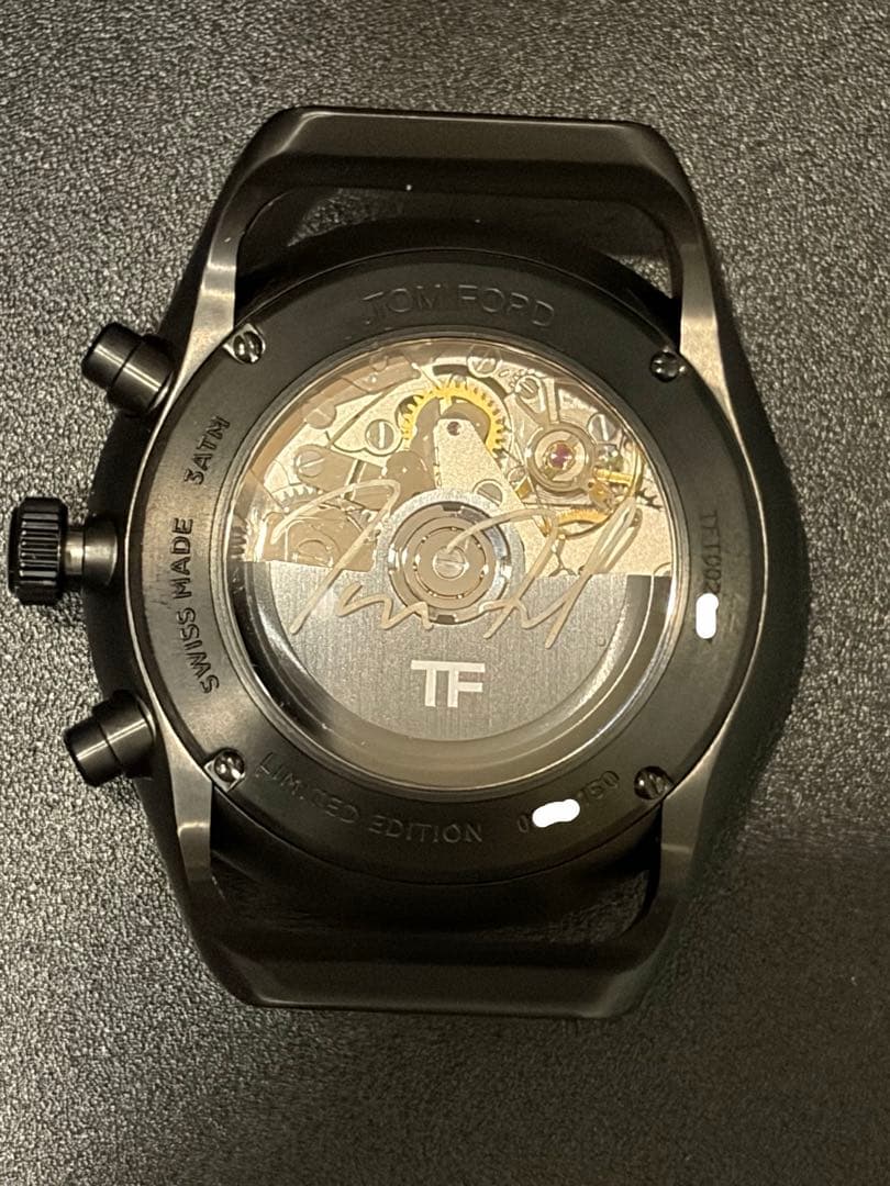 【極美品】世界限定150本 TOM FORD N.002 チタン クロノグラフ