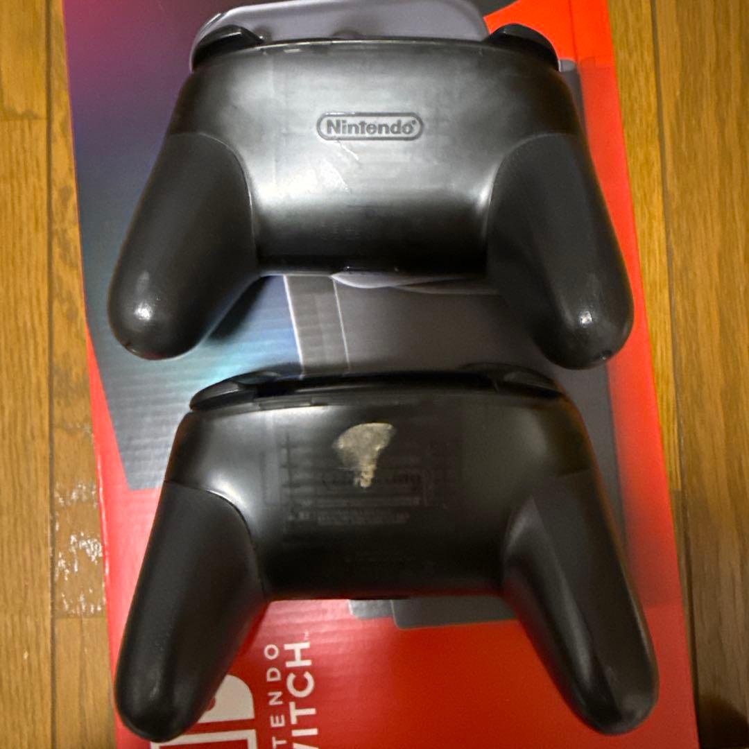 Nintendo Switchネオン、プロコン２個付