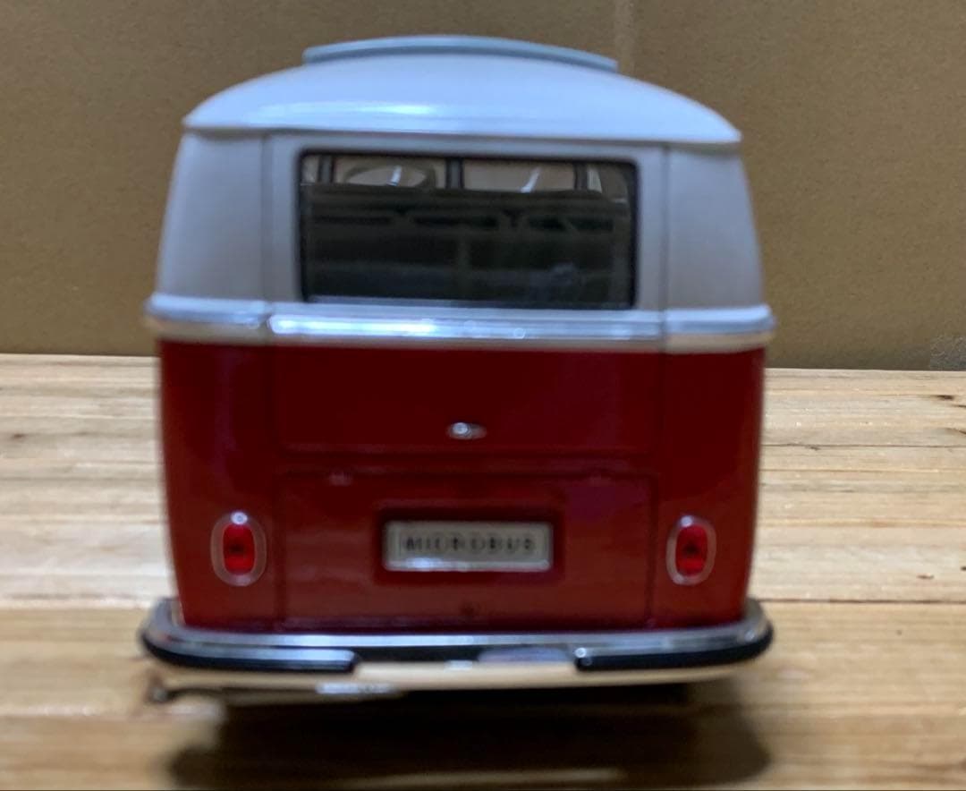 ミニカー　1/18 VW　フォルクスワーゲン　タイプⅡ　マイクロバス　1962