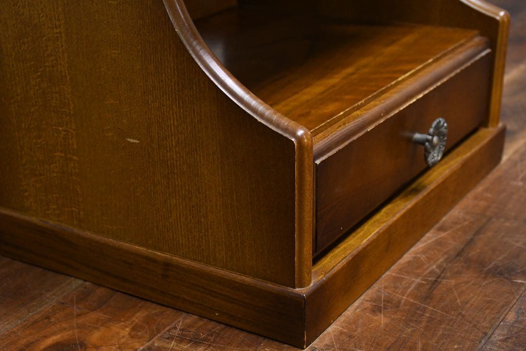 EHK21 カリモク コロニアルシリーズ サイドテーブル ナイトテーブル 電話台