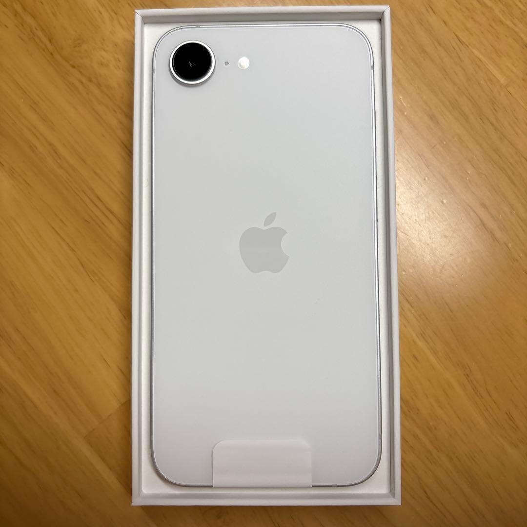 iPhone16e 128GB ホワイト 新品未使用