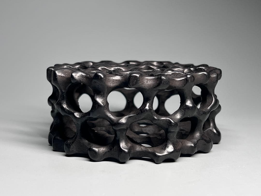 唐木　花台　透かし彫り　花瓶台　細工彫